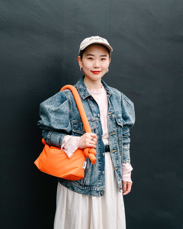 身長153cm以下のスタイルアップコーデ5選。“低身長さん”の目線上げテクに注目！【TOKYO SNAP】