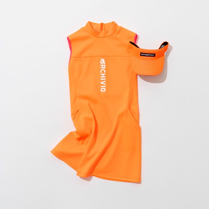 簡単おしゃれなゴルフコーデにはハデ色投入が効果的！