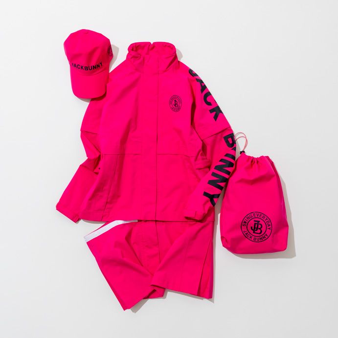 簡単おしゃれなゴルフコーデにはハデ色投入が効果的！