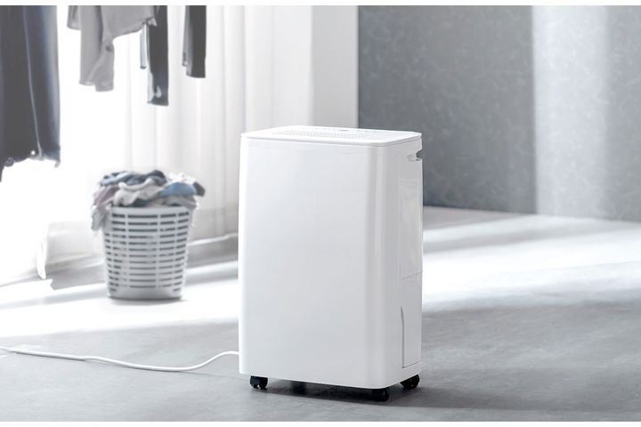 衣類乾燥モード搭載 コンプレッサー 除湿器 24畳 10L／日