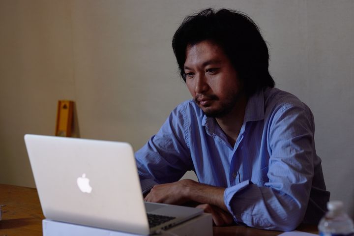 青木崇高の絶妙な表現力が光る『蛇の道』、活躍目覚ましい俳優のユニークな魅力