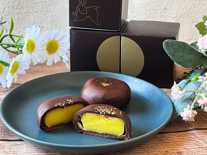 テーブルに並んだ「天満月」