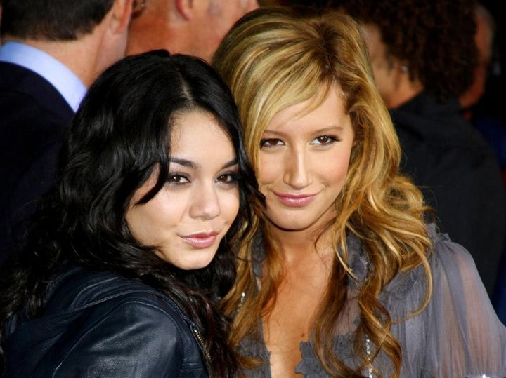 画像1: ヴァネッサ・ハジェンズとアシュレイ・ティスデイルが同時期に妊娠