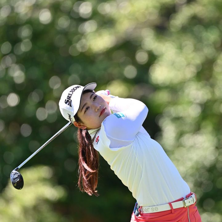 櫻井心那さん、なんでそんなに飛ぶんですか…？「両足が浮くほど…」とプロが解説