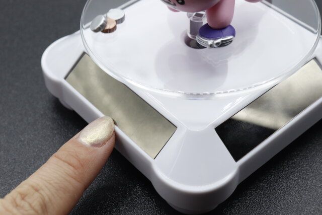 キャンドゥ ソーラー式 回転台 白色 ソーラーパネル