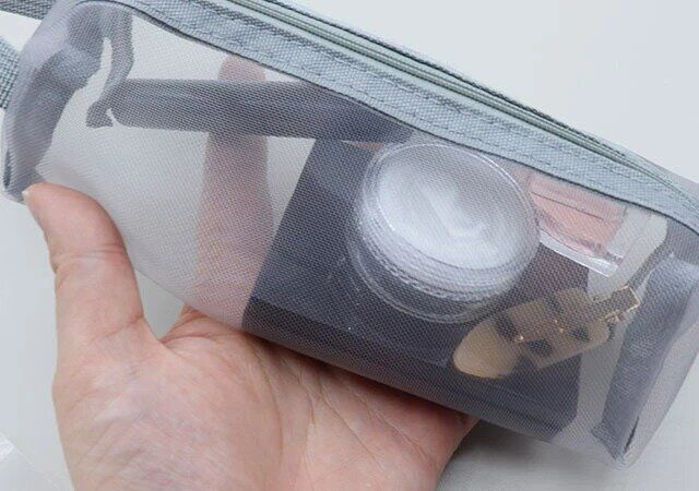 セリア お出かけ メッシュメイクポーチ 使用例