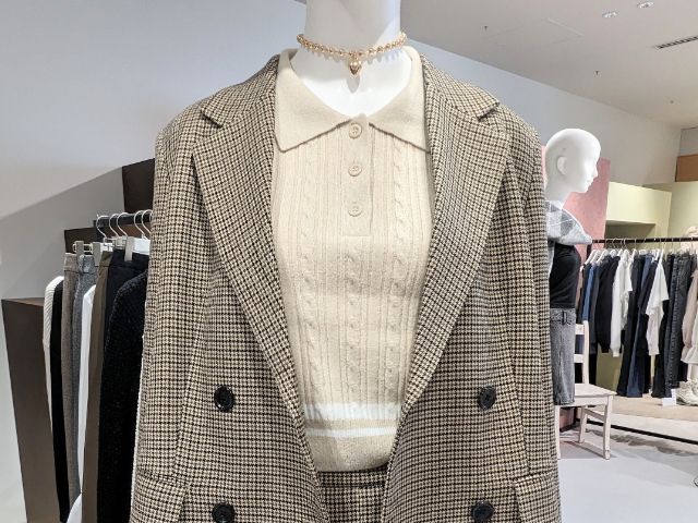 ゴールドのチョーカー