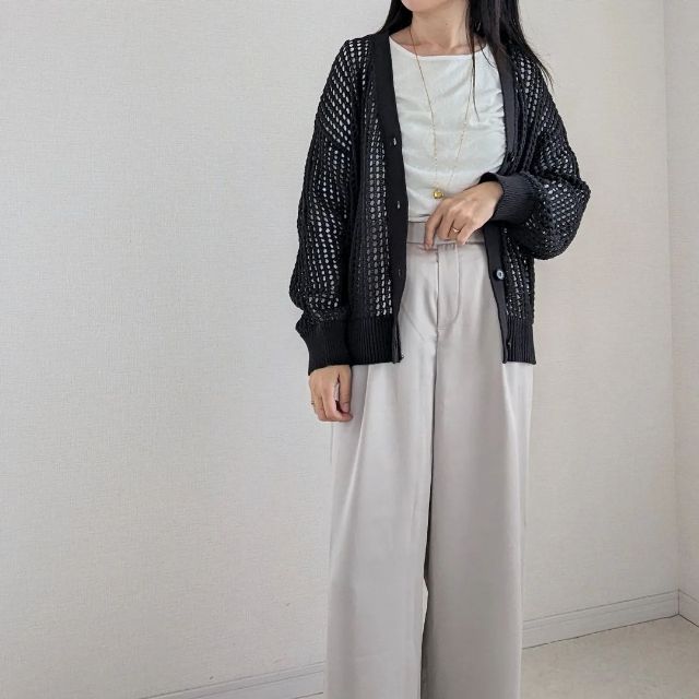 SRVネックメッシュCDを着用したコーデ