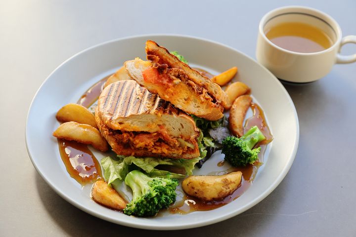 「ポーク＆マスタード キューバサンド風」1000円（スープ付）