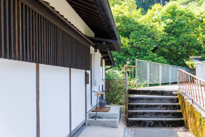 京都・大原の里のリバーサイドカフェ「somushi ohara」で、オーガニックのランチやスイーツを