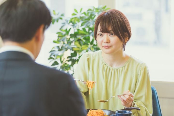 「恋が冷める」男性の食事マナーって？