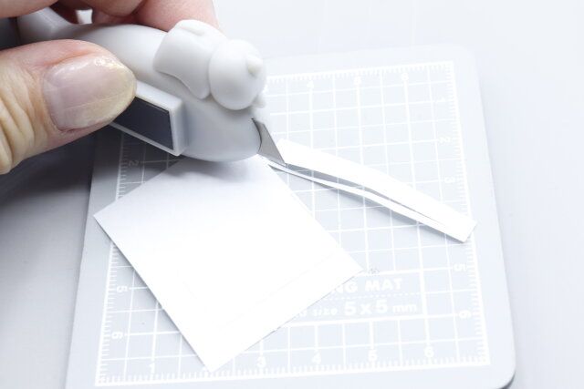 ダイソー ミニカッター（さかなとねこ、マグネット付） ロック機能 使用例