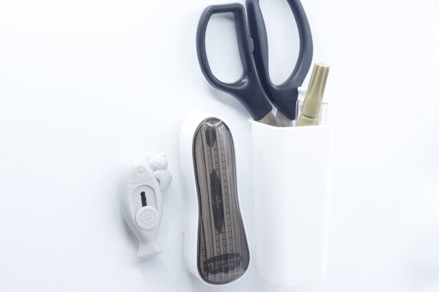 ダイソー ミニカッター（さかなとねこ、マグネット付） マグネット