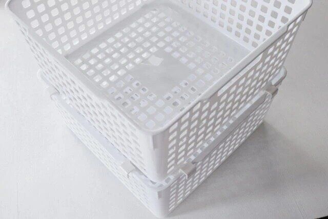 ダイソーの重ねる収納グッズ