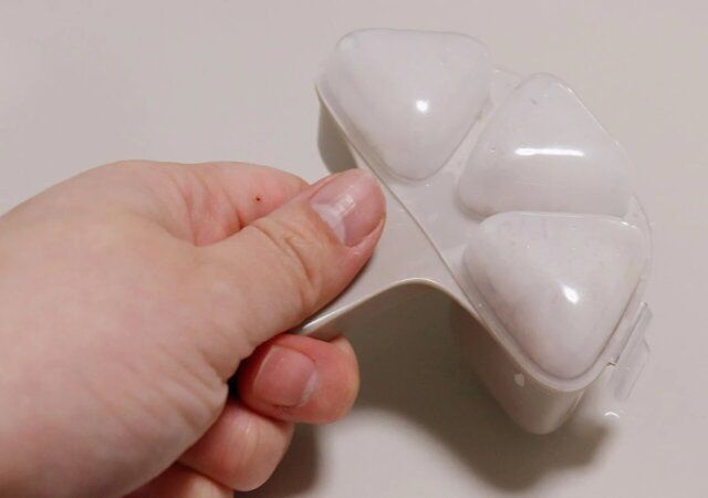 セリア ふるだけひと口三角おにぎり