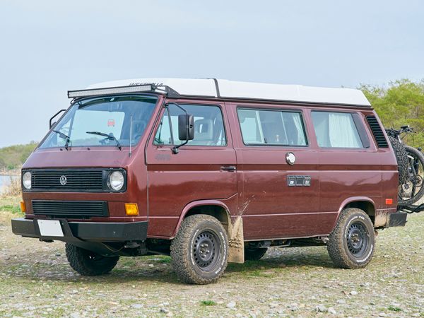 30年前の車で車中泊!?上級キャンパーのキャンプ術が凄すぎた…！