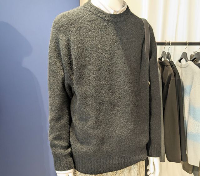 ブラッシーニットクルーネックセーター