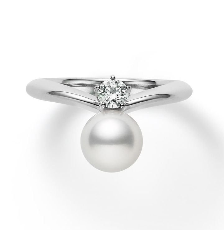 リング（PT×あこや真珠×ダイヤモンド）￥396,000
