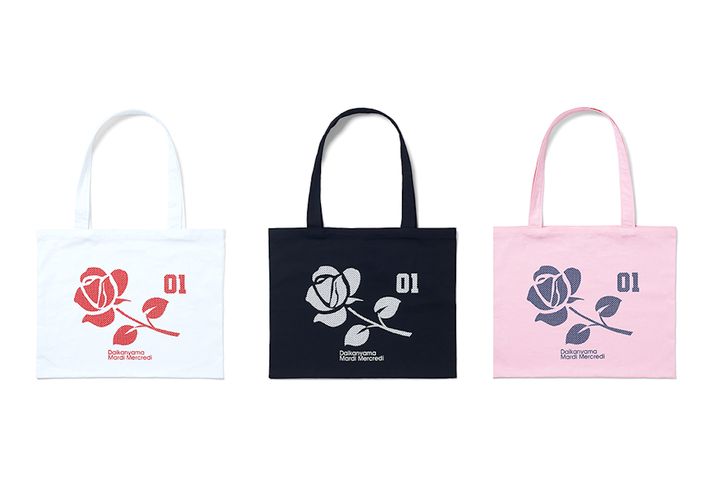 エコバッグ 各￥4,950代官山旗艦店限定。30,000円以上購入すると、ノベルティとしてプレゼントされる。