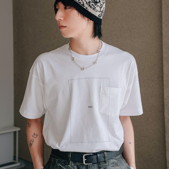 〈SUBLATIONS〉のTシャツ