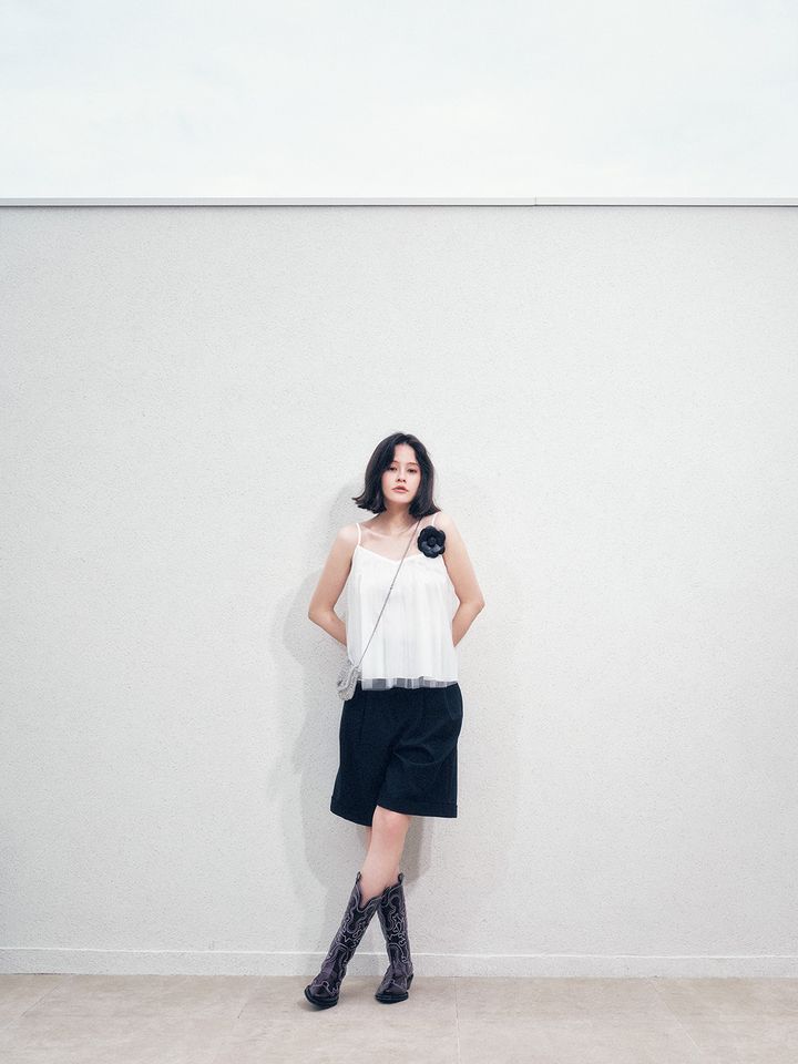 エマとトップス