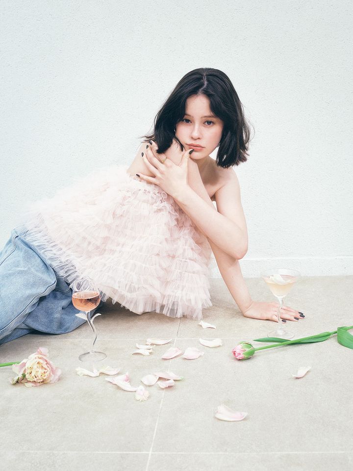 エマとトップス