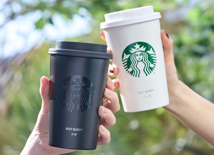 （左から）「ステンレスTOGOカップタンブラーマットブラック」355ml、「ステンレスTOGOカップタンブラーマットホワイト」355ml 各5300円