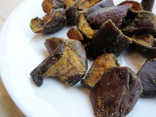 信州赤系米味噌茄子スナックのドアップ