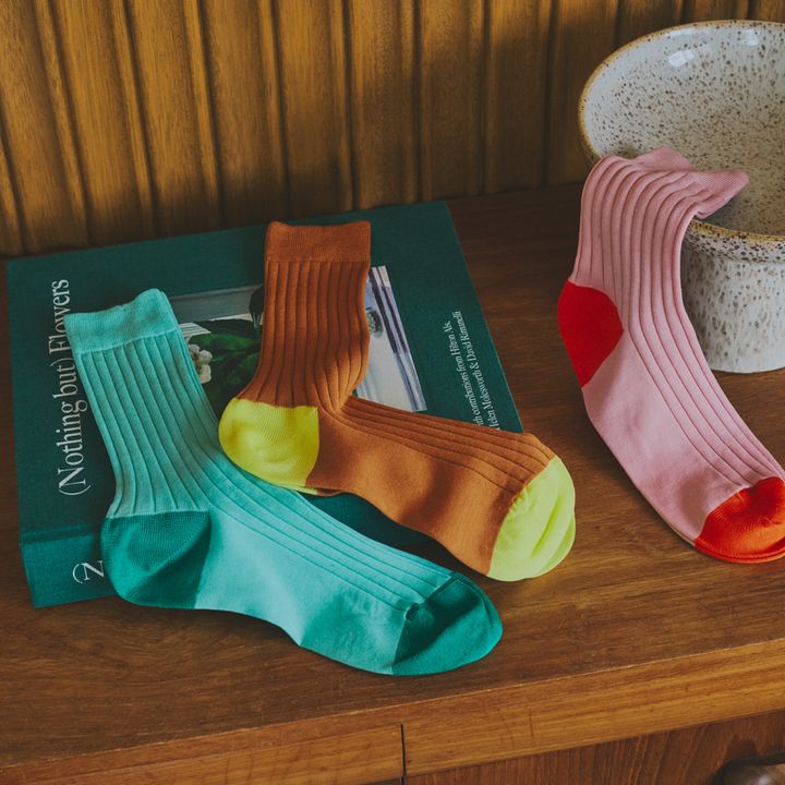 お洒落が楽しくなるおすすめソックス7選！ 足もとに小粋なアクセントを効かせて【マイスタンダードブックまとめ】