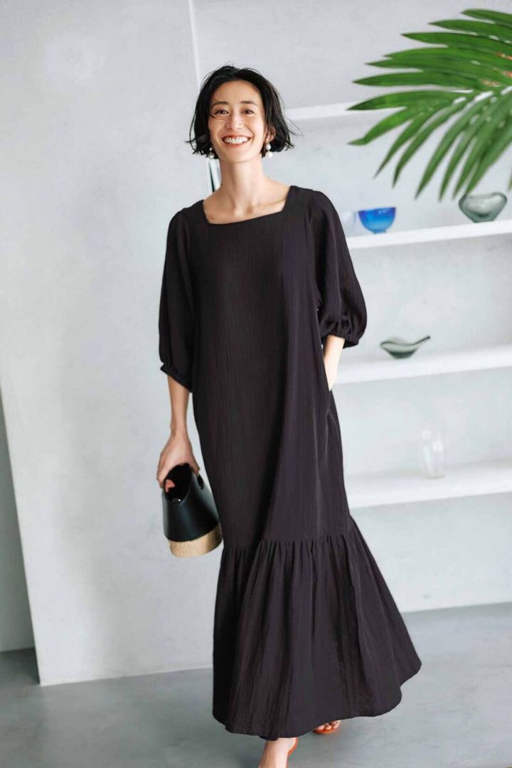 スタイリスト福田麻琴さんとフェリシモのコラボ 黒ワンピース