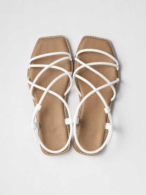 ユニクロレディース値下げナローストラップサンダル