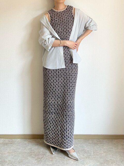 GUイージーケアシアーオーバーサイズシャツの羽織コーデ