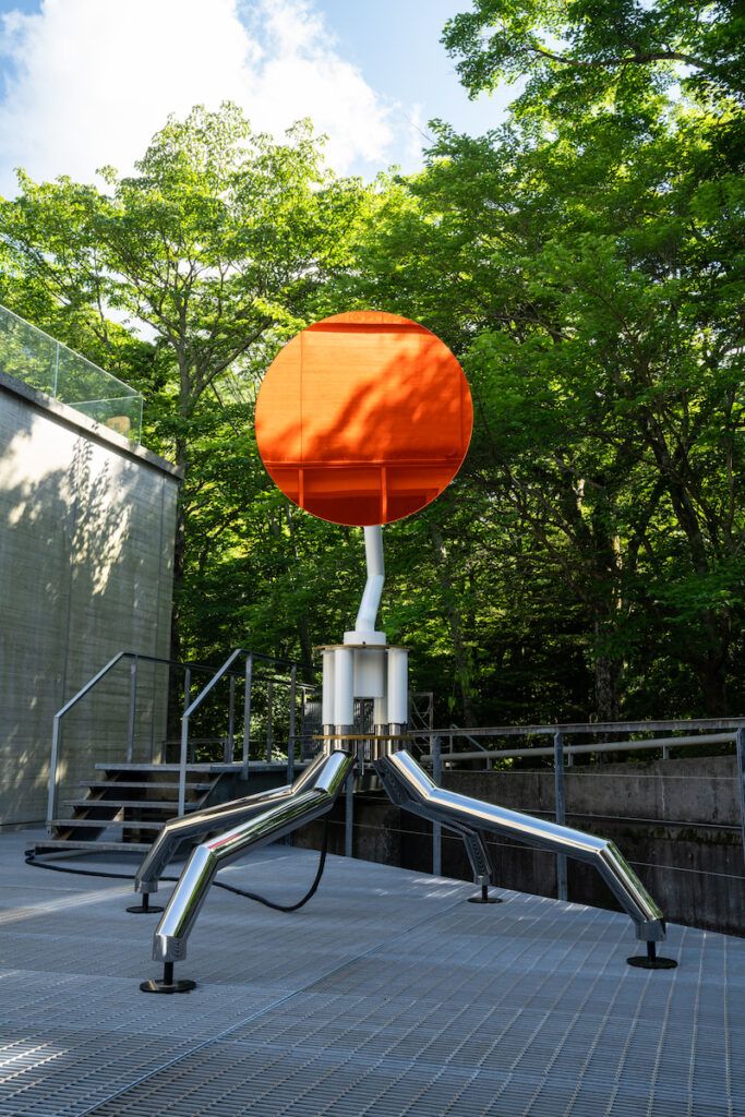 《ヘリオトロープ》2023/2024 年 Courtesy of the artist and Esther Schipper, Berlin/Paris/Seoul