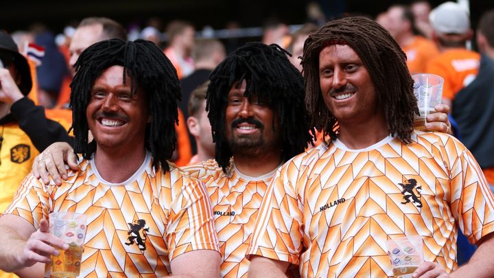 EURO2024、オランダファンの黒人メイクが炎上…しかし、フリット本人は「とても光栄」