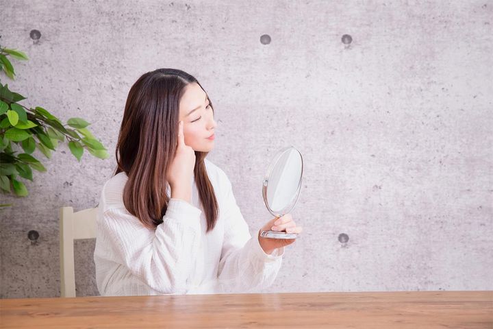 コンプレックスを感じる顔のパーツ