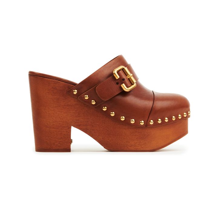 シューズ ￥203,500／CHLOE