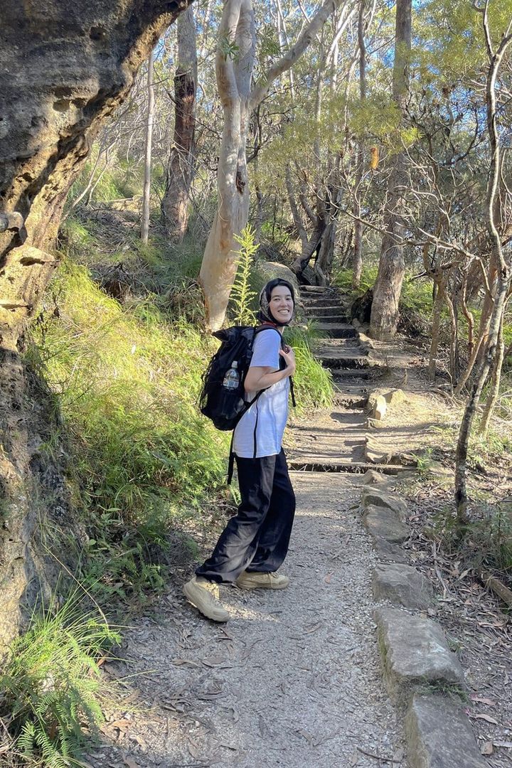 【シドニーの旅案内】 壮大な自然を感じる山登り！：モデル・道木マヤのオーストラリア旅 第2回