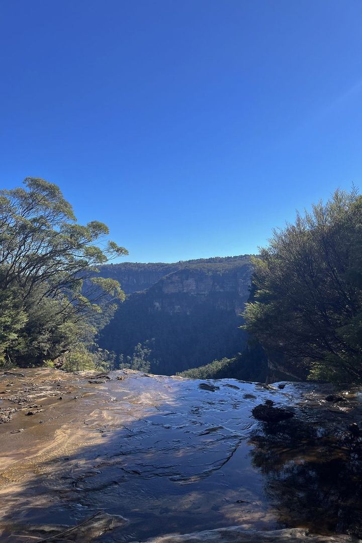 【シドニーの旅案内】 壮大な自然を感じる山登り！：モデル・道木マヤのオーストラリア旅 第2回