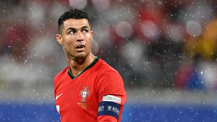 ロナウドと飲み会したけど…人気の女性インフルエンサーが告白「最悪の出会い。彼は水しか飲まない。つまらなかった」