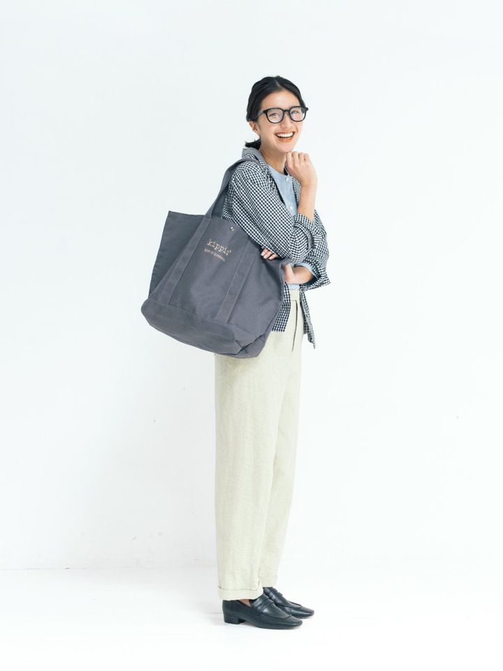 ノートPCを入れるスペースも！オフィスにも使える