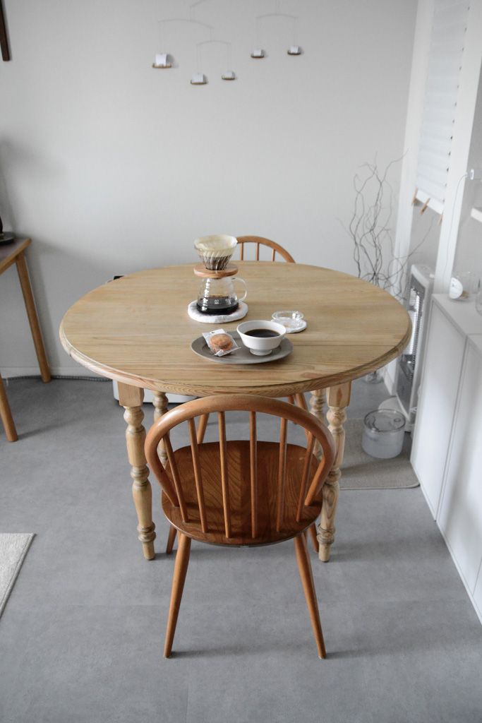 圧倒的に大多数です！おしゃれな家のダイニングテーブルは長方形？それとも丸型？