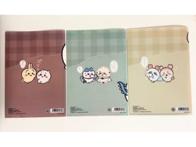 100円ショップ×ちいかわ雑貨第6シリーズ A5見開きファイル 裏