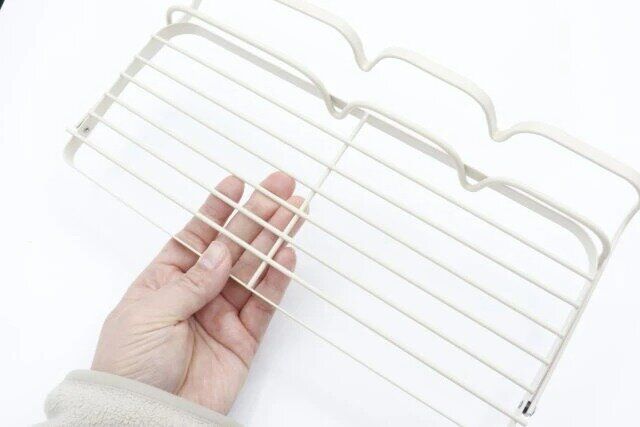 3COINS スリーコインズ スリコ 折りたたみボトルスタンド 収納 サイズ感