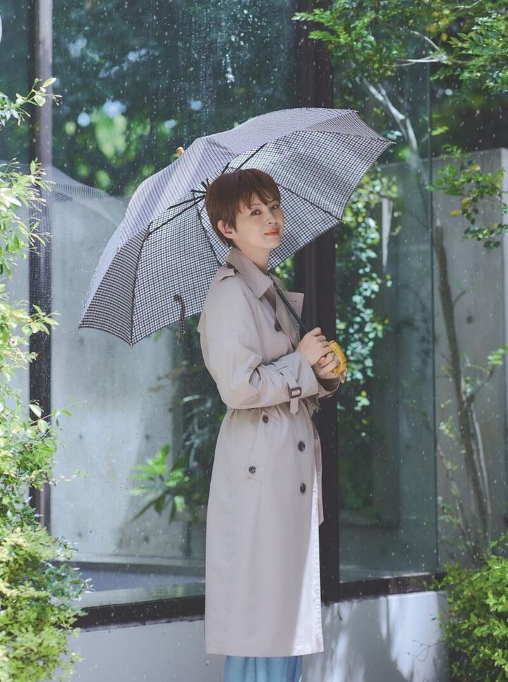 アクアスキュータムの長傘とトレンチレインコート