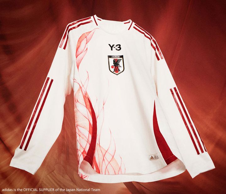 炎が復活！日本代表、2024新ユニフォームを発表 「ヨウジヤマモト×adidas」のY-3と歴史的なコラボが実現