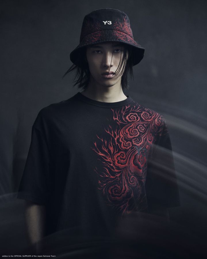 衝撃の“スカジャン風”も！新ユニ発表の日本代表、「Y-3」とコラボの2024新作コレクションが登場