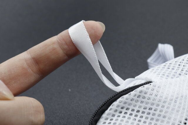 ダイソー そのまま洗えるトラベル仕分け収納ケース ループ