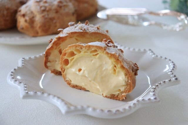 ザクザクアーモンドシューの断面