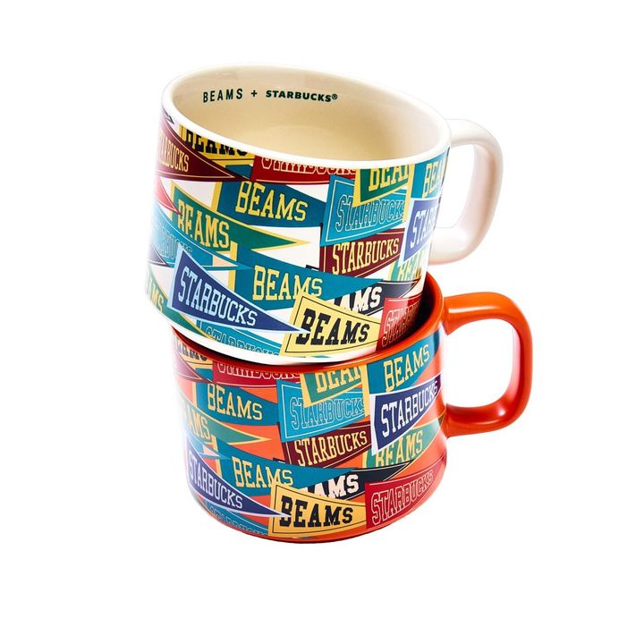 画像: 【BEAMS】「リサイクルセラミックマグ Pennant Design 355ml」（ベージュ、オレンジ）各￥4,500（税込）※リサイクルセラミックを約30％使用しています