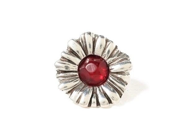 画像: 「フラワー リング」￥7,480【オトロアクセソリオ】 出典：レイ ビームス